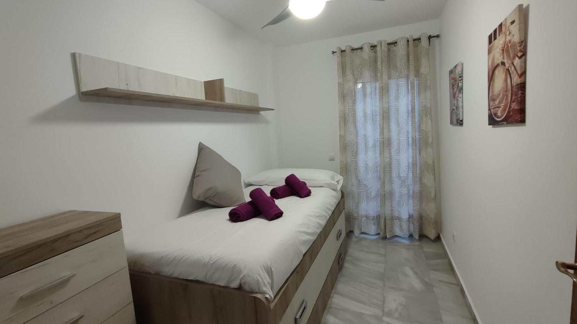 Apartamentos Málaga junto al Centro Esterno foto